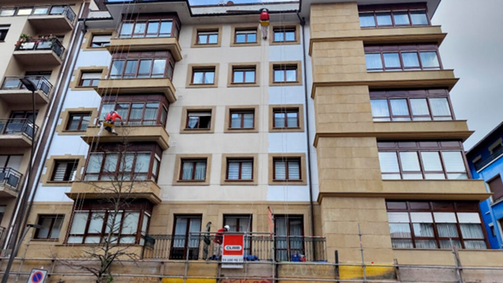 Rehabilitación de fachadas y patios en el centro de Amorebieta